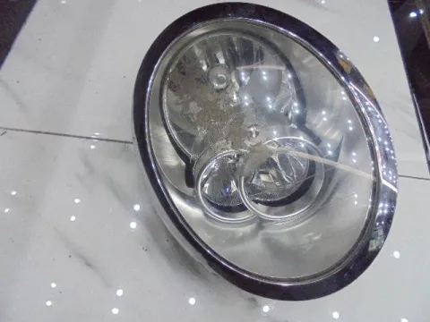 Φανάρι Εμπρός Αριστερό ΣΠΑΣΜΕΝΗ 1 ΒΑΣΗ για MINI MINI COOPER (2004 - 2006) Φανάρι Εμπρός Αριστερό ΣΠΑΣΜΕΝΗ 1 ΒΑΣΗ για MINI MINI COOPER (2004 - 2006)