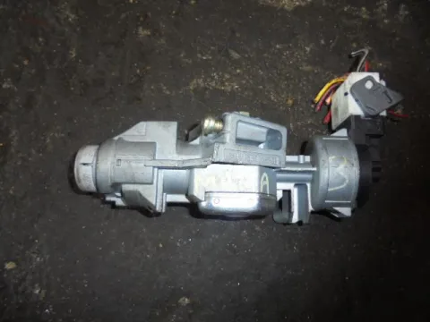 Διακόπτης Μίζας 3M51-3F880 για MAZDA 3 (2004 - 2006) (BK) , (2006 - 2008) (BK) Διακόπτης Μίζας 3M51-3F880 για MAZDA 3 (2004 - 2006) (BK) , (2006 - 2008) (BK)