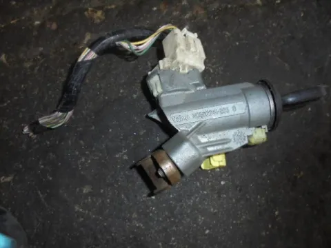 Διακόπτης Μίζας N050-2241256  για TOYOTA YARIS (2003 - 2005) (XP10) Διακόπτης Μίζας N050-2241256  για TOYOTA YARIS (2003 - 2005) (XP10)
