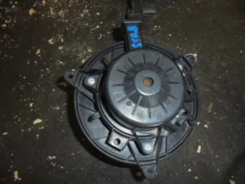 Μοτέρ Καλοριφέρ 5242710201 για CHEVROLET - DAEWOO CRUZE (2009 - ) Μοτέρ Καλοριφέρ 5242710201 για CHEVROLET - DAEWOO CRUZE (2009 - )