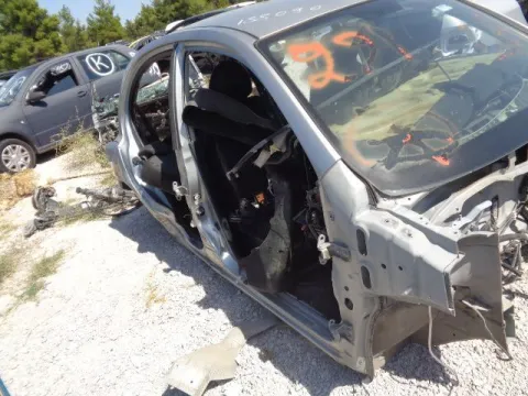 Τροπέτο Αμάξι κουφάρι Χ. Μηχανή Χ. Σασμάν Με 2 Ζαντολάστιχα 165/70/14 για NISSAN MICRA (2003 - 2005) (K12) Hatchback - 5dr *ΔΒ* -  Τροπέτο Αμάξι κουφάρι Χ. Μηχανή Χ. Σασμάν Με 2 Ζαντολάστιχα 165/70/14 για NISSAN MICRA (2003 - 2005) (K12) Hatchback - 5dr *ΔΒ* -