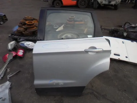 Πόρτα Πίσω Αριστερή (Λίγο Χτυπημένη) για FORD KUGA (2013 - 2017) *Γ* Πόρτα Πίσω Αριστερή (Λίγο Χτυπημένη) για FORD KUGA (2013 - 2017) *Γ*