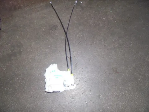 Ηλεκτρομαγνητική Κλειδαριά Πίσω Δεξιά 2pin για SUZUKI VITARA (2015 - ) Ηλεκτρομαγνητική Κλειδαριά Πίσω Δεξιά 2pin για SUZUKI VITARA (2015 - )