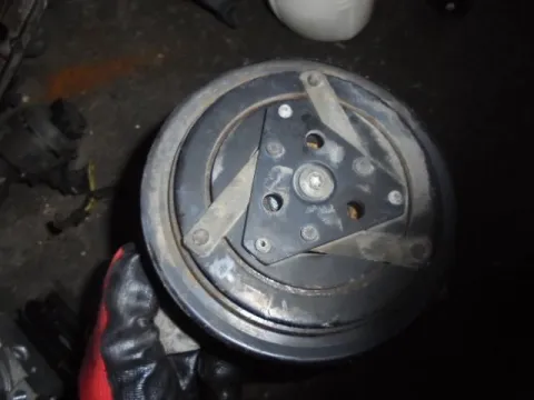 Συμπιεστής A-C (Κομπρέσορας) 92600 9F510 για NISSAN ALMERA (2000 - 2002) (N16) , (2002 - 2006) (N16) Συμπιεστής A-C (Κομπρέσορας) 92600 9F510 για NISSAN ALMERA (2000 - 2002) (N16) , (2002 - 2006) (N16)