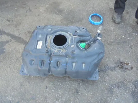 Δεξαμενή Καυσίμου (Ρεζερβουάρ) 771000D160 για TOYOTA YARIS (2006 - 2009) (KL9) , (2009 - 2012) (XP90) *ΔΒ* Δεξαμενή Καυσίμου (Ρεζερβουάρ) 771000D160 για TOYOTA YARIS (2006 - 2009) (KL9) , (2009 - 2012) (XP90) *ΔΒ*