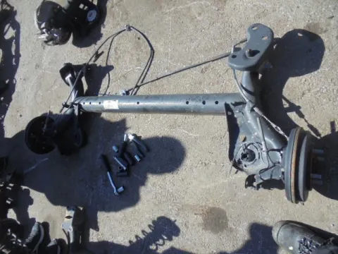Πίσω Άξονας Ταμπούρα -ABS για FORD FIESTA (2008 - 2012) Mk6 (JA8) *ΔΒ* Πίσω Άξονας Ταμπούρα -ABS για FORD FIESTA (2008 - 2012) Mk6 (JA8) *ΔΒ*