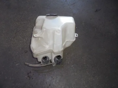 Δοχείο Υαλοκαθαριστήρων Με Μοτέρ για TOYOTA PRIUS (2003 - 2008) Δοχείο Υαλοκαθαριστήρων Με Μοτέρ για TOYOTA PRIUS (2003 - 2008)
