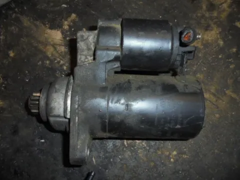Μίζα 0 001 121 016 για VW POLO (2002 - 2005) (9N) Μίζα 0 001 121 016 για VW POLO (2002 - 2005) (9N)