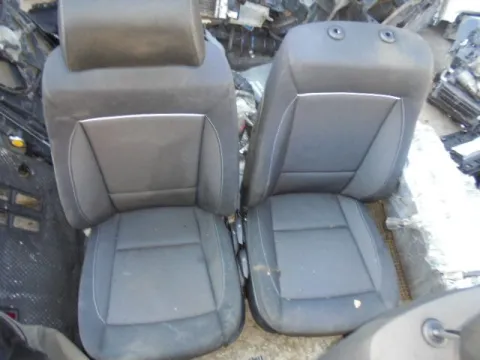 Καθίσματα Σετ Εμπρός Με Αερόσακους για BMW 1 Series (2004 - 2007) (E87) Καθίσματα Σετ Εμπρός Με Αερόσακους για BMW 1 Series (2004 - 2007) (E87)