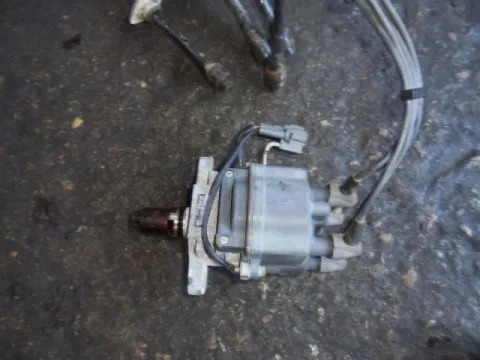 Ντιστριμπιτέρ 1902011380 Με Δύο Φίσες 4+2Pin για TOYOTA COROLLA (1992 - 1997) (AE100) 1300 (4E-FE) petrol 75 (EE101) 16V Ντιστριμπιτέρ 1902011380 Με Δύο Φίσες 4+2Pin για TOYOTA COROLLA (1992 - 1997) (AE100) 1300 (4E-FE) petrol 75 (EE101) 16V