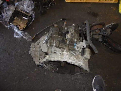 Κιβώτιο Ταχυτήτων (Σασμάν) Χειροκίνητο για MITSUBISHI COLT (2005 - 2008 ) (CZ) 1100 (3A91) Petrol 75 Κιβώτιο Ταχυτήτων (Σασμάν) Χειροκίνητο για MITSUBISHI COLT (2005 - 2008 ) (CZ) 1100 (3A91) Petrol 75