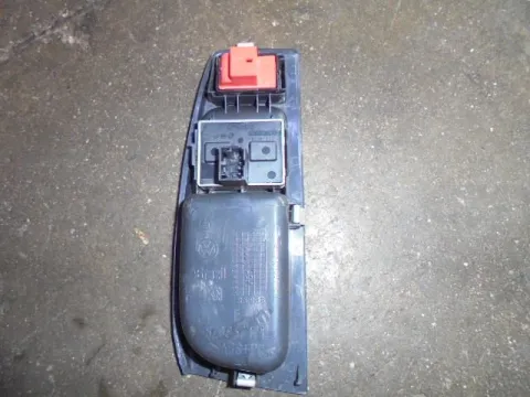 Διακόπτης Παραθύρων Κεντρικός Αριστερής 2πλος 4+4Pin για VW FOX (2005 - ) (5Z1) - 
