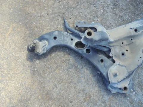 Ψαλίδι Εμπρός Αριστερό για TOYOTA RAV-4 (2006 - 2009) (XA30) , (2009 - 2011) (XA30) *ΔΒ*