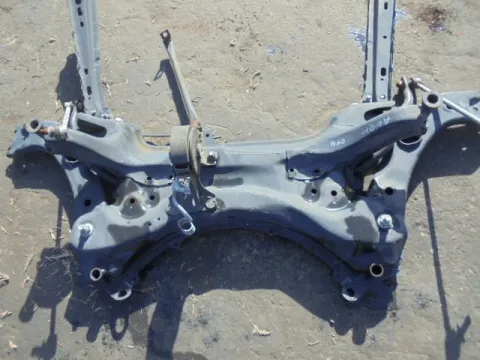 Γέφυρα Εμπρός Οριζόντια για TOYOTA AURIS (2013 - 2015) *ΔΒ* ΠΑΛΕΤΑ 32 *192597* Γέφυρα Εμπρός Οριζόντια για TOYOTA AURIS (2013 - 2015) *ΔΒ* ΠΑΛΕΤΑ 32 *192597*
