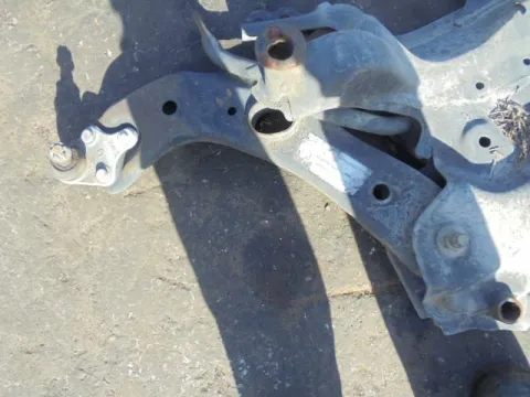 Ψαλίδι Εμπρός Αριστερό για TOYOTA AURIS (2009 - 2013) *ΔΒ* Ψαλίδι Εμπρός Αριστερό για TOYOTA AURIS (2009 - 2013) *ΔΒ*