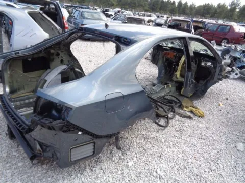 Τροπέτο Αμάξι Κουφάρι Χωρίς Μαρσπιέδες για SEAT TOLEDO (2013 - 2018) 5dr *ΔΒ* -  Τροπέτο Αμάξι Κουφάρι Χωρίς Μαρσπιέδες για SEAT TOLEDO (2013 - 2018) 5dr *ΔΒ* -