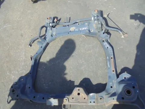 Γέφυρα Εμπρός Πλαίσιο για HYUNDAI SANTA FE (2007 - 2010) (CM) *ΔΒ* / ΠΑΛΕΤΑ *28* Γέφυρα Εμπρός Πλαίσιο για HYUNDAI SANTA FE (2007 - 2010) (CM) *ΔΒ* / ΠΑΛΕΤΑ *28*