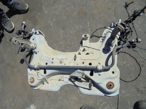 Γέφυρα Εμπρός Οριζόντια για RENAULT LAGUNA (2001 - 2005) (BG) (KG) , (2005 - 2007) *ΔΒ* ΠΑΛΕΤΑ 11 *191916* Γέφυρα Εμπρός Οριζόντια για RENAULT LAGUNA (2001 - 2005) (BG) (KG) , (2005 - 2007) *ΔΒ* ΠΑΛΕΤΑ 11 *191916*