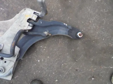 Ψαλίδι Εμπρός Δεξί για RENAULT CLIO (2009 - 2013) *ΔΒ* ΠΑΛΕΤΑ 22 *192223* Ψαλίδι Εμπρός Δεξί για RENAULT CLIO (2009 - 2013) *ΔΒ* ΠΑΛΕΤΑ 22 *192223*