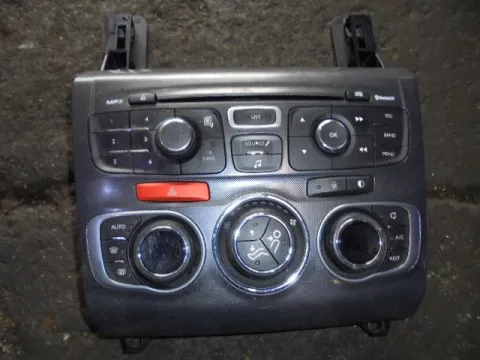Χειριστήρια Καλοριφέρ 9666027477 για CITROEN C4 (2012- 2015) ( ) Χειριστήρια Καλοριφέρ 9666027477 για CITROEN C4 (2012- 2015) ( )