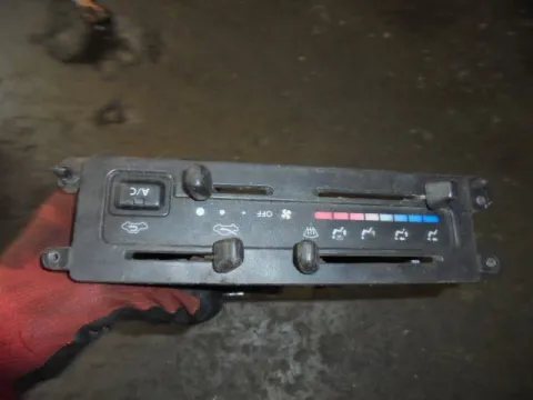 Χειριστήρια Καλοριφέρ για DAIHATSU TERIOS (1997 - 2000) (J100) Χειριστήρια Καλοριφέρ για DAIHATSU TERIOS (1997 - 2000) (J100)