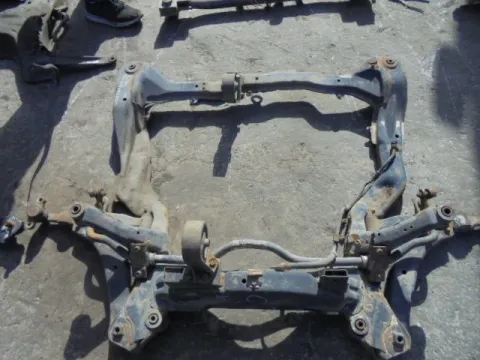 Γέφυρα Εμπρός Πλαίσιο για HYUNDAI SONATA (1998 - 2001) (EF) *ΔΒ* Γέφυρα Εμπρός Πλαίσιο για HYUNDAI SONATA (1998 - 2001) (EF) *ΔΒ*