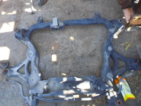 Γέφυρα Εμπρός Πλαίσιο για FORD MONDEO (1996 - 2000) Mk2 *ΔΒ* ΠΑΛΕΤΑ 37 *192843* Γέφυρα Εμπρός Πλαίσιο για FORD MONDEO (1996 - 2000) Mk2 *ΔΒ* ΠΑΛΕΤΑ 37 *192843*