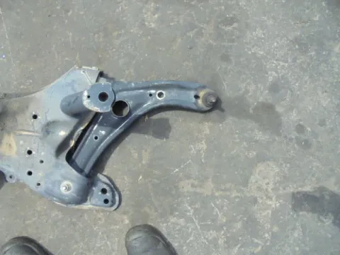 Ψαλίδι Εμπρός Δεξί για TOYOTA YARIS (2003 - 2005) (XP10) *ΔΒ* ΠΑΛΕΤΑ 41 *193410* Ψαλίδι Εμπρός Δεξί για TOYOTA YARIS (2003 - 2005) (XP10) *ΔΒ* ΠΑΛΕΤΑ 41 *193410*