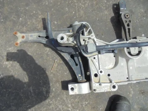 Ψαλίδι Εμπρός Αριστερό για VW GOLF (2004 - 2008) Mk5 (1K1) *ΔΒ*