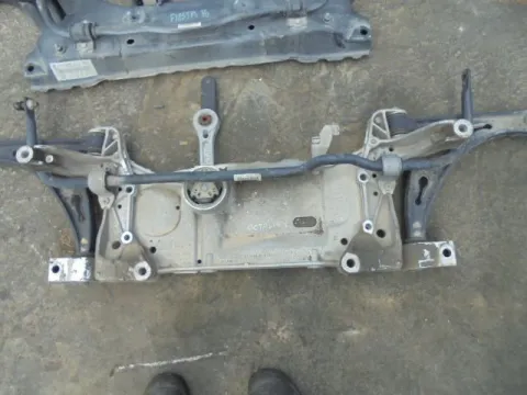 Γέφυρα Εμπρός Οριζόντια για SKODA OCTAVIA (2004 - 2008) 5 (1Z3-5) *ΔΒ* ΠΑΛΕΤΑ 51 *193420* Γέφυρα Εμπρός Οριζόντια για SKODA OCTAVIA (2004 - 2008) 5 (1Z3-5) *ΔΒ* ΠΑΛΕΤΑ 51 *193420*