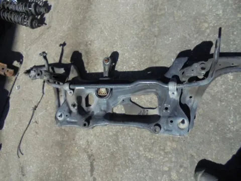 Γέφυρα Εμπρός Οριζόντια για SKODA KAROQ (2018 - ) *ΔΒ*  / ΠΑΛΕΤΑ *51* Γέφυρα Εμπρός Οριζόντια για SKODA KAROQ (2018 - ) *ΔΒ*  / ΠΑΛΕΤΑ *51*