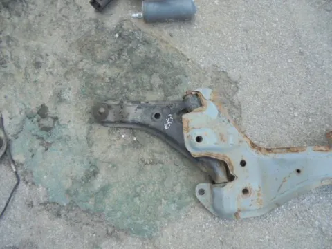 Ψαλίδι Εμπρός Αριστερό για SUBARU VIVIO (1992 - 1998) (KK-KW) 700 (EN07E) petrol 44 KK3-KW3 *ΔΒ*