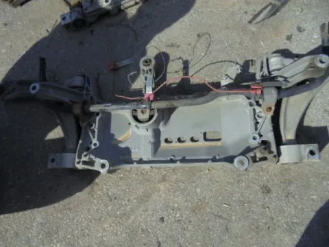 Γέφυρα Εμπρός Οριζόντια για VW PASSAT (2005 - 2011) (3C2) *ΔΒ* Γέφυρα Εμπρός Οριζόντια για VW PASSAT (2005 - 2011) (3C2) *ΔΒ*