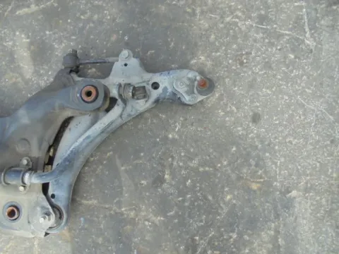 Ψαλίδι Εμπρός Δεξί για TOYOTA AVENSIS (1997 - 2000) (T220) *ΔΒ* ΠΑΛΕΤΑ 62 *193847* Ψαλίδι Εμπρός Δεξί για TOYOTA AVENSIS (1997 - 2000) (T220) *ΔΒ* ΠΑΛΕΤΑ 62 *193847*