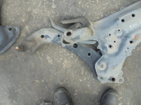 Ψαλίδι Εμπρός Αριστερό για TOYOTA RAV-4 (2006 - 2009) (XA30) *ΔΒ* ΠΑΛΕΤΑ 62 *193847*