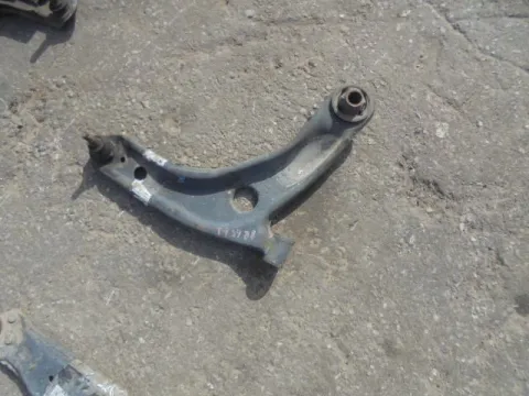 Ψαλίδι Εμπρός Δεξί για TOYOTA YARIS (2009 - 2012) (XP90) ΠΑΛΕΤΑ *1* *276665* Ψαλίδι Εμπρός Δεξί για TOYOTA YARIS (2009 - 2012) (XP90) ΠΑΛΕΤΑ *1* *276665*