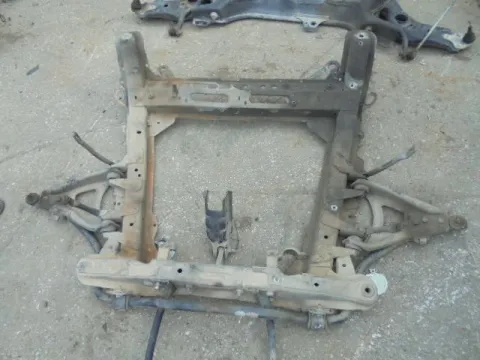 Γέφυρα Εμπρός Πλαίσιο για RENAULT MEGANE (1999 - 2002) (LA) (DA) (EA) (KA) *ΔΒ* ΠΑΛΕΤΑ 250 *221912* Γέφυρα Εμπρός Πλαίσιο για RENAULT MEGANE (1999 - 2002) (LA) (DA) (EA) (KA) *ΔΒ* ΠΑΛΕΤΑ 250 *221912*