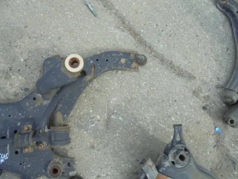 Ψαλίδι Εμπρός Δεξί για FORD FOCUS (2004 - 2008) Mk2a (DA3 - C307) *ΔΒ* ΠΑΛΕΤΑ 220 *212498* Ψαλίδι Εμπρός Δεξί για FORD FOCUS (2004 - 2008) Mk2a (DA3 - C307) *ΔΒ* ΠΑΛΕΤΑ 220 *212498*