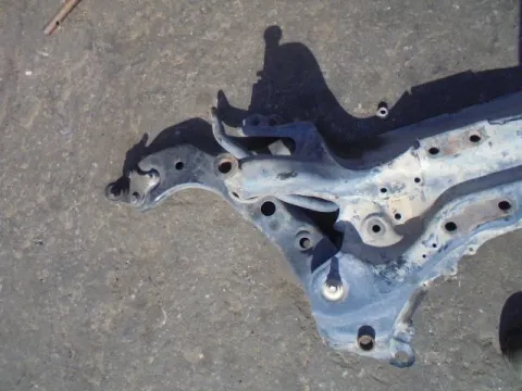 Ψαλίδι Εμπρός Αριστερό για TOYOTA RAV-4 (2006 - 2009) (XA30) *ΔΒ* ΠΑΛΕΤΑ 72 *194635*