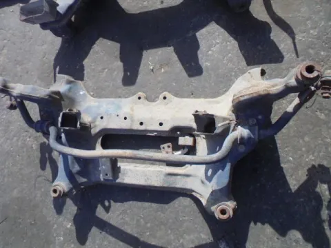 Γέφυρα Εμπρός Οριζόντια για NISSAN X-TRAIL (2003 - 2007) (T30) *ΔΒ* ΠΑΛΕΤΑ 73 *194636* Γέφυρα Εμπρός Οριζόντια για NISSAN X-TRAIL (2003 - 2007) (T30) *ΔΒ* ΠΑΛΕΤΑ 73 *194636*