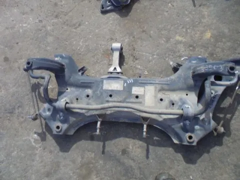 Γέφυρα Εμπρός Οριζόντια για HYUNDAI i30 (2015 - ) *ΔΒ* ΠΑΛΕΤΑ 71 *194634* Γέφυρα Εμπρός Οριζόντια για HYUNDAI i30 (2015 - ) *ΔΒ* ΠΑΛΕΤΑ 71 *194634*