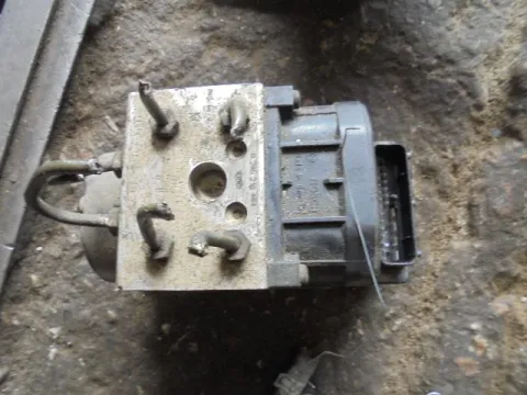 Μονάδα ABS 0265216464 για MITSUBISHI CARISMA (1996 - 1999) (DA) , (1999 - 2004) (DA) Μονάδα ABS 0265216464 για MITSUBISHI CARISMA (1996 - 1999) (DA) , (1999 - 2004) (DA)