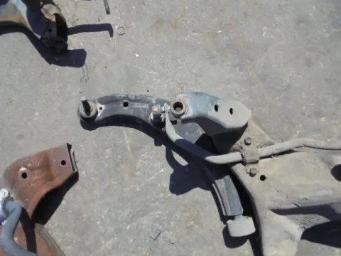 Ψαλίδι Εμπρός Αριστερό για NISSAN ALMERA (2000 - 2002) (N16) *ΔΒ*