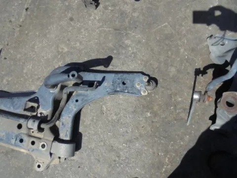 Ψαλίδι Εμπρός Δεξί για FORD FIESTA (2002 - 2005) Mk5a , (2006 - 2008) Mk5b *ΔΒ* Ψαλίδι Εμπρός Δεξί για FORD FIESTA (2002 - 2005) Mk5a , (2006 - 2008) Mk5b *ΔΒ*