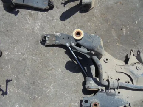 Ψαλίδι Εμπρός Αριστερό για VOLVO C30 (2007 - 2010) *ΔΒ* Ψαλίδι Εμπρός Αριστερό για VOLVO C30 (2007 - 2010) *ΔΒ*