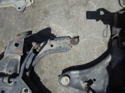 Ψαλίδι Εμπρός Δεξί για FORD FIESTA (1996 - 1999) Mk4a *ΔΒ* ΠΑΛΕΤΑ 79 *194759* Ψαλίδι Εμπρός Δεξί για FORD FIESTA (1996 - 1999) Mk4a *ΔΒ* ΠΑΛΕΤΑ 79 *194759*