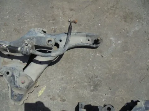 Ψαλίδι Εμπρός Δεξί για HYUNDAI i20 (2012 - 2015) ( ) *ΔΒ* Ψαλίδι Εμπρός Δεξί για HYUNDAI i20 (2012 - 2015) ( ) *ΔΒ*