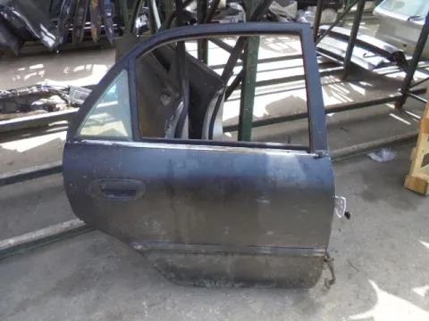 Πόρτα Πίσω Δεξιά για MITSUBISHI CARISMA (1996 - 1999) (DA) Sedan - 4dr , (1999 - 2004) (DA) *ΔΒ* Πόρτα Πίσω Δεξιά για MITSUBISHI CARISMA (1996 - 1999) (DA) Sedan - 4dr , (1999 - 2004) (DA) *ΔΒ*