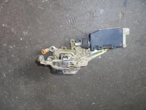Ηλεκτρομαγνητική Κλειδαριά Εμπρός Δεξιά 6pin για OPEL TIGRA (1994 - 2000) A Coupe - 3dr Ηλεκτρομαγνητική Κλειδαριά Εμπρός Δεξιά 6pin για OPEL TIGRA (1994 - 2000) A Coupe - 3dr
