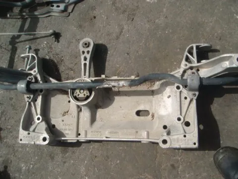 Γέφυρα Εμπρός Οριζόντια για VW GOLF (2004 - 2008) Mk5 (1K1) *ΔΒ* Γέφυρα Εμπρός Οριζόντια για VW GOLF (2004 - 2008) Mk5 (1K1) *ΔΒ*